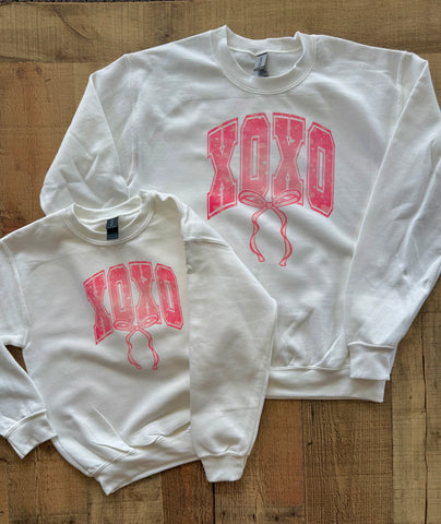 Pink xoxo sweatshirt