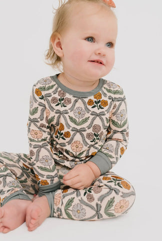 Cottage Bow Bamboo Set